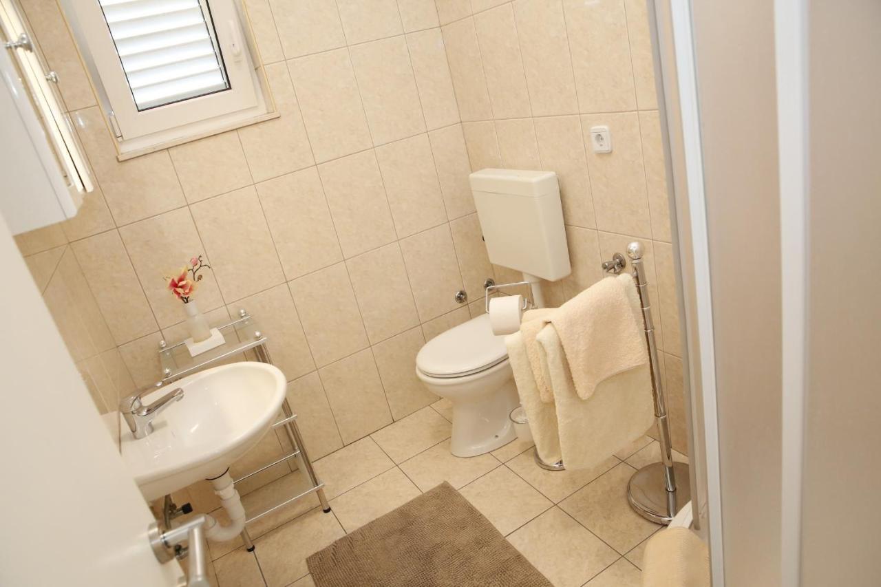 Villa Marica Vodice Kamer foto